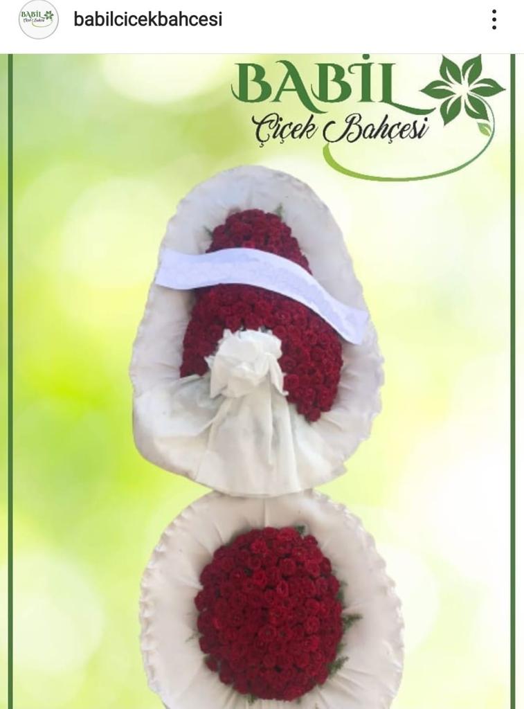 Alt Üst Kırmızı Çiçek Çelenk